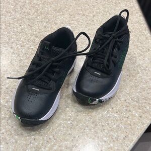 Under Armour Kids Black and Green Basketball Sneakers